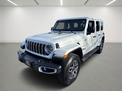 2024 Jeep Wrangler 4-Door Sahara 4x4