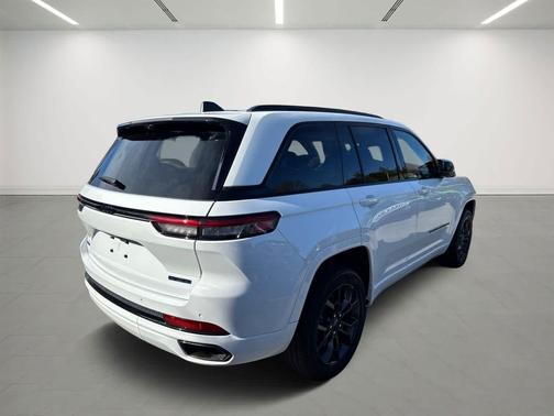 2023 Jeep Grand Cherokee 4xe 30th Anniversary