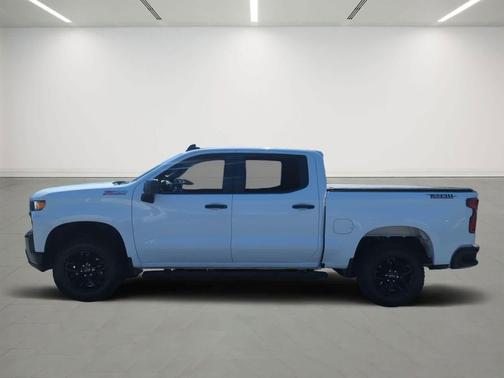 Summit White 2021 Chevrolet Silverado 1500 Custom Trail Boss