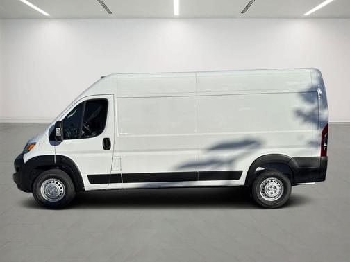 2025 RAM ProMaster 2500 Tradesman