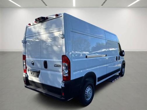 2025 RAM ProMaster 2500 Tradesman
