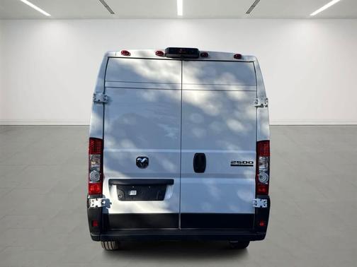 2025 RAM ProMaster 2500 Tradesman