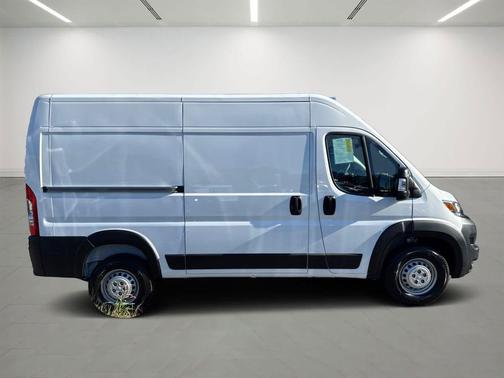2025 RAM ProMaster 1500 Base