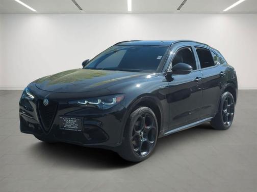 Vulcano Black Metallic 2024 Alfa Romeo Stelvio Veloce AWD