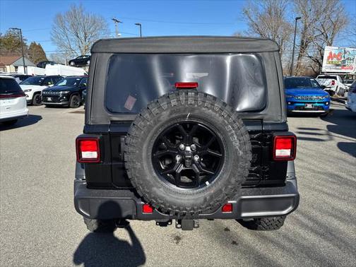 2025 Jeep Wrangler Willys