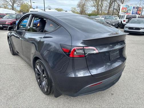 2024 Tesla Model Y Performance Dual Motor All-Wheel Drive