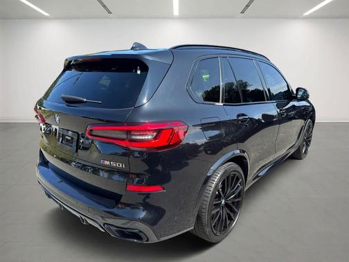 2020 BMW X5 M50i