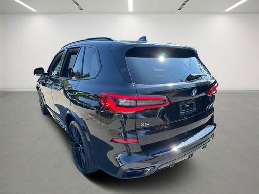 2020 BMW X5 M50i