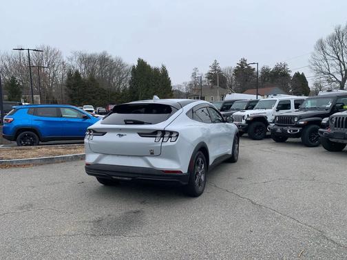 2021 Ford Mustang Mach-E Select
