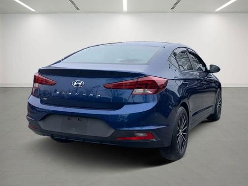 2020 Hyundai ELANTRA SE