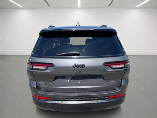 2022 Jeep Grand Cherokee L Altitude