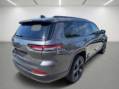2022 Jeep Grand Cherokee L Altitude