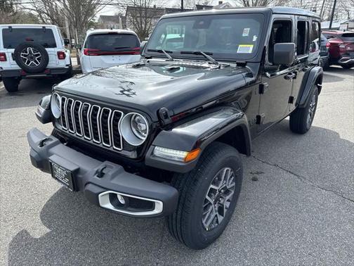 2025 Jeep Wrangler 4-Door Sahara 4x4