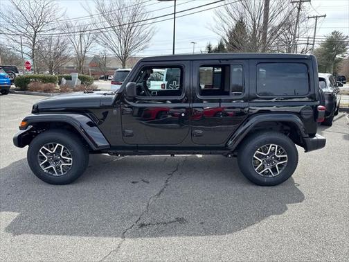 2025 Jeep Wrangler 4-Door Sahara 4x4