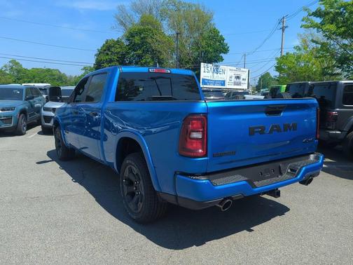 Hydro Blue Pearlcoat 2026 RAM 1500 Big Horn/Lone Star