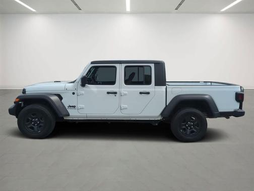 Bright White Clearcoat 2022 Jeep Gladiator Sport