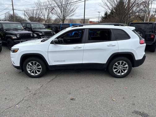 2022 Jeep Cherokee Latitude Lux