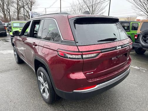 Velvet Red Pearlcoat 2026 Jeep Grand Cherokee Limited