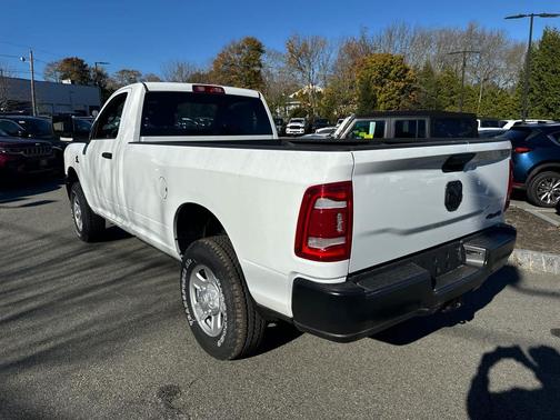 2024 RAM 3500 Tradesman Regular Cab 4x4 8' Box