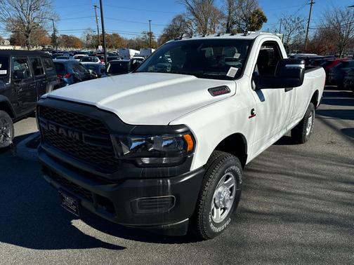 2024 RAM 3500 Tradesman Regular Cab 4x4 8' Box