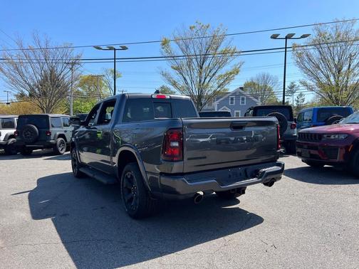 Granite Crystal Metallic Clearcoat 2026 RAM 1500 Big Horn/Lone Star