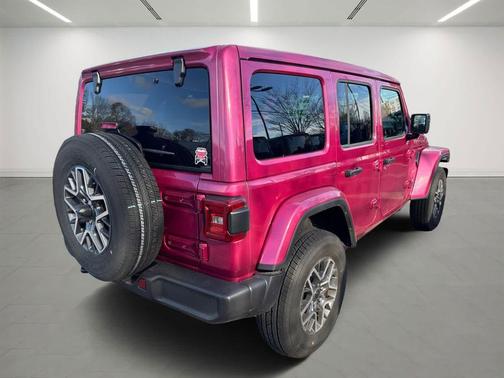 2024 Jeep Wrangler 4-Door Sahara 4x4