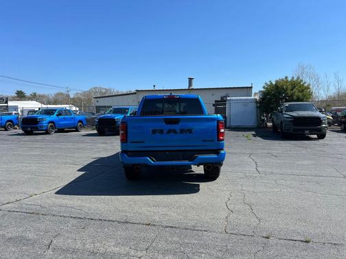 Hydro Blue Pearlcoat 2026 RAM 1500 Big Horn/Lone Star