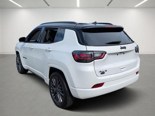 Bright White Clearcoat 2022 Jeep Compass High Altitude