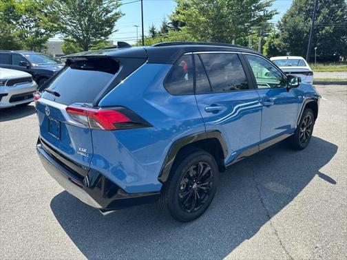 2023 Toyota RAV4 Hybrid SE