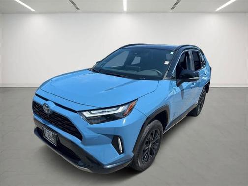 2023 Toyota RAV4 Hybrid SE