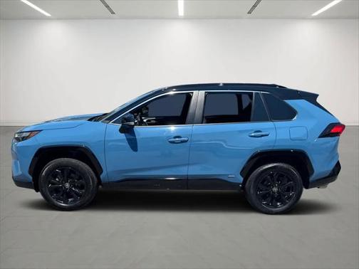 2023 Toyota RAV4 Hybrid SE