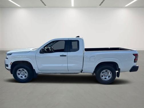 2025 Nissan Frontier S