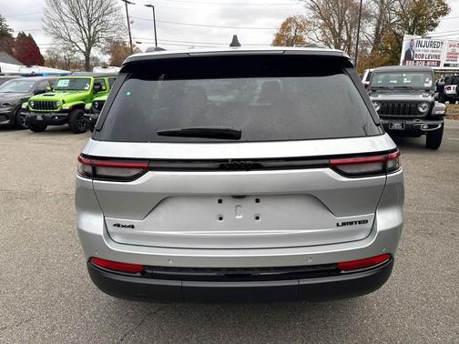 Silver Zynith 2025 Jeep Grand Cherokee Limited