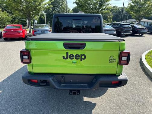 2025 Jeep Gladiator Willys