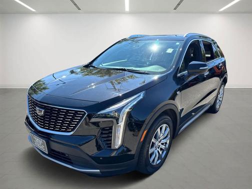 2022 Cadillac XT4 Premium Luxury