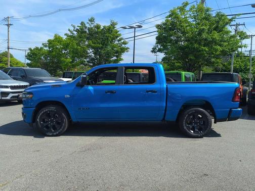 Hydro Blue Pearlcoat 2026 RAM 1500 Big Horn/Lone Star