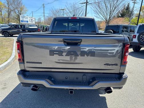 Granite Crystal Metallic Clearcoat 2026 RAM 1500 Big Horn/Lone Star