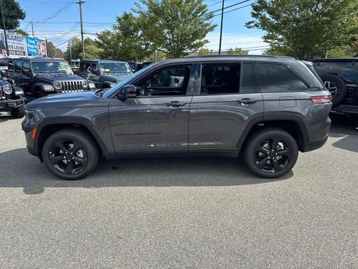 2025 Jeep Grand Cherokee Limited X