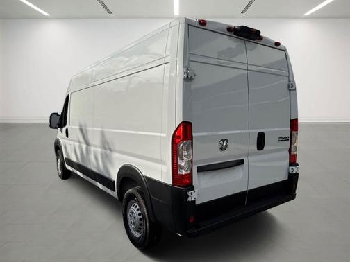 2025 RAM ProMaster 2500 Tradesman