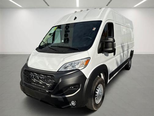 2025 RAM ProMaster 2500 Tradesman