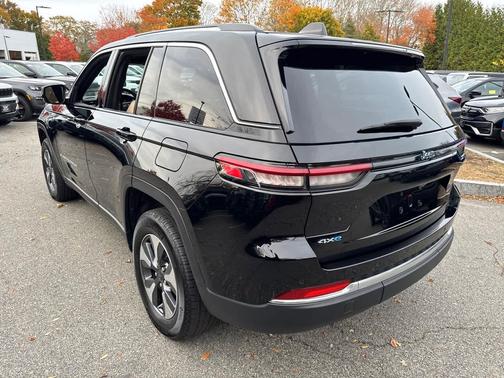 2022 Jeep Grand Cherokee 4xe Base