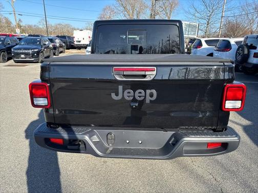 2025 Jeep Gladiator Nighthawk