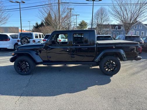 2025 Jeep Gladiator Nighthawk