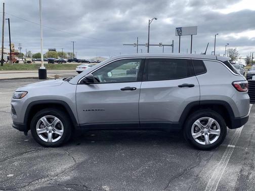 Baltic Gray Metallic Clearcoat 2024 Jeep Compass Sport
