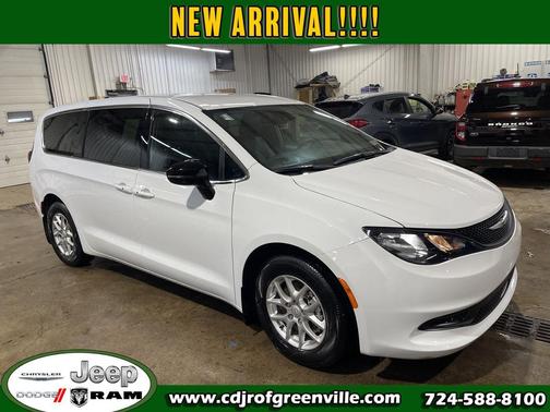 2026 Chrysler Voyager LX