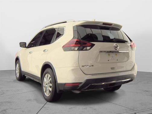 Pearl White Tricoat 2020 Nissan Rogue SV
