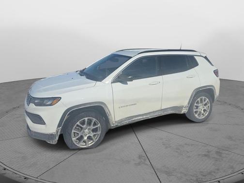 2023 Jeep Compass Latitude Lux