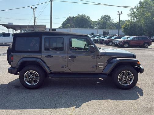 2021 Jeep Wrangler Unlimited Sahara