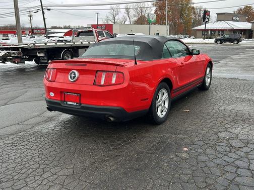 2011 Ford Mustang V6
