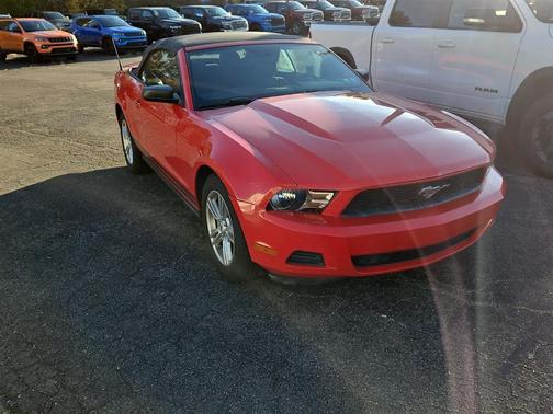 2011 Ford Mustang V6
